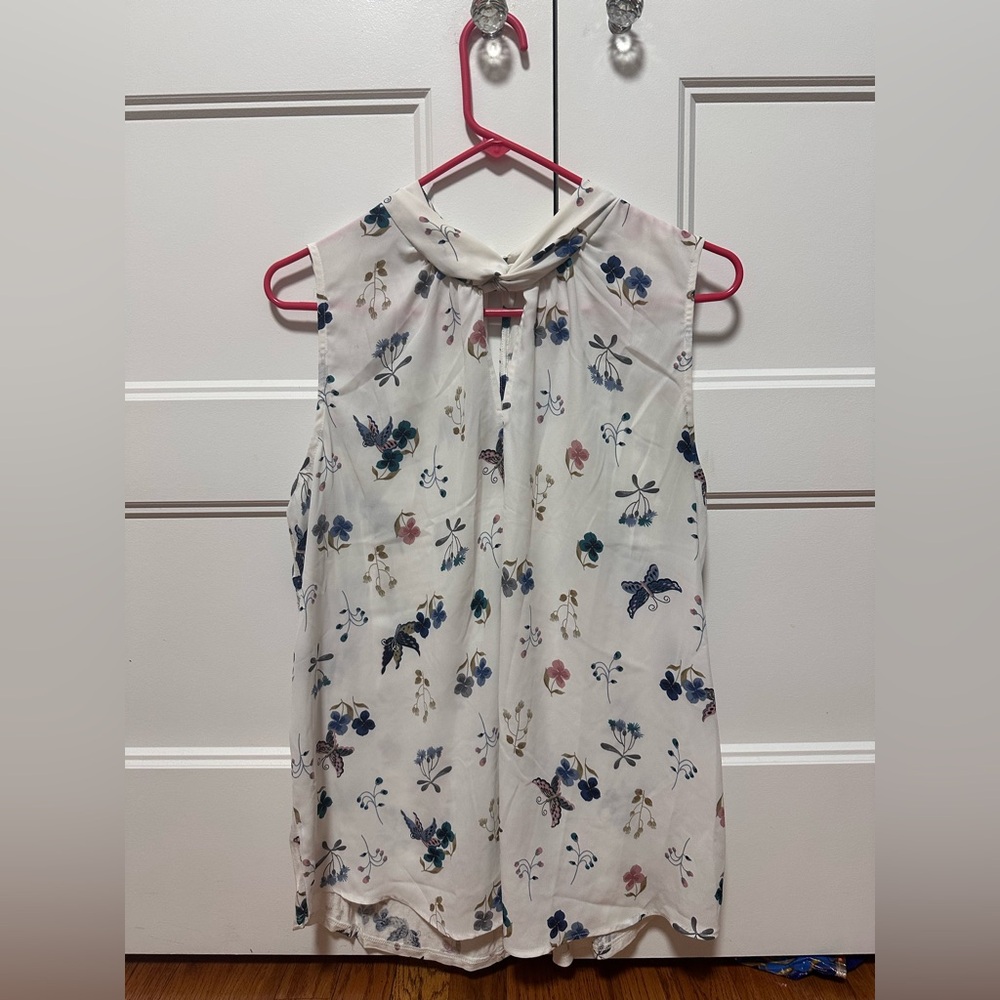 Floral Sleeveless Tank - White with Blue Accents